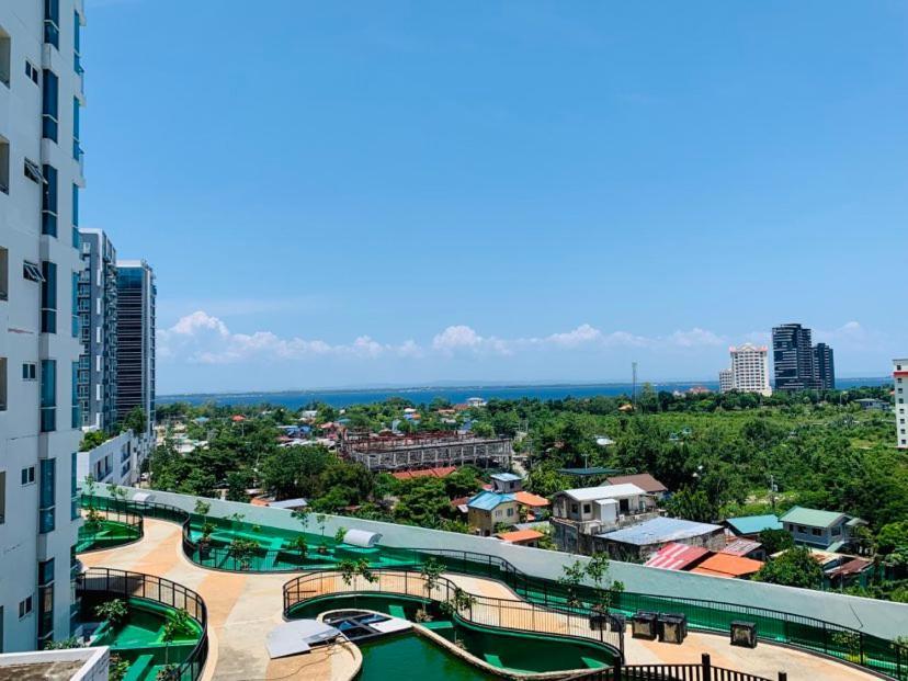 The Mactan Town Hotel Lapu-Lapu City Esterno foto